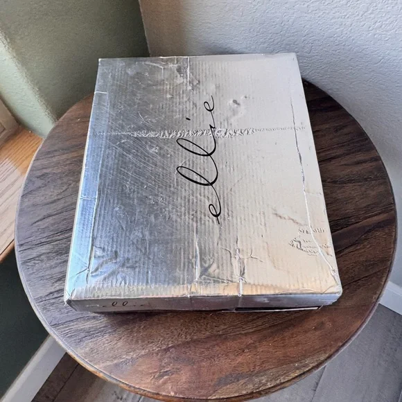 Ellie 5” Chunky Heel Green Glitter Mary Jane – Size 7 – NIB - Picture 8 of 9